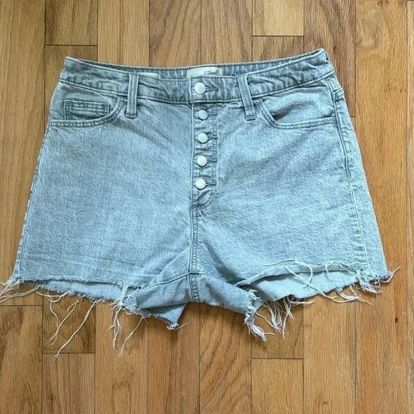 Universal Thread Vintage Midi Cut Off Shorts size 10/30R - Picture 1 of 5